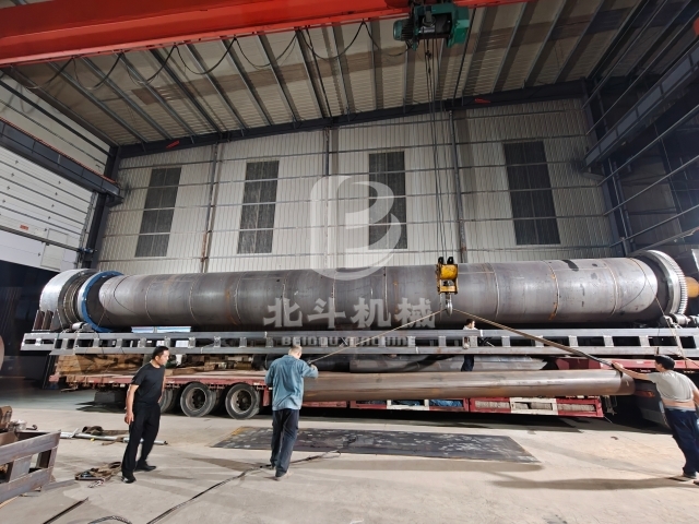 搶時(shí)效、保落地！大型烘干機(jī)設(shè)備裝車 “加速度”?